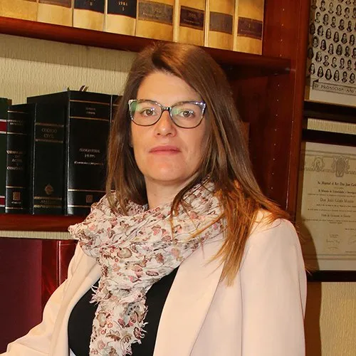 Leticia Benedicto, abogada